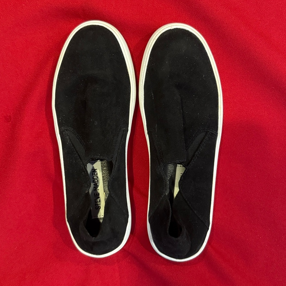 Steve Madden Black Casual Slip-Ons